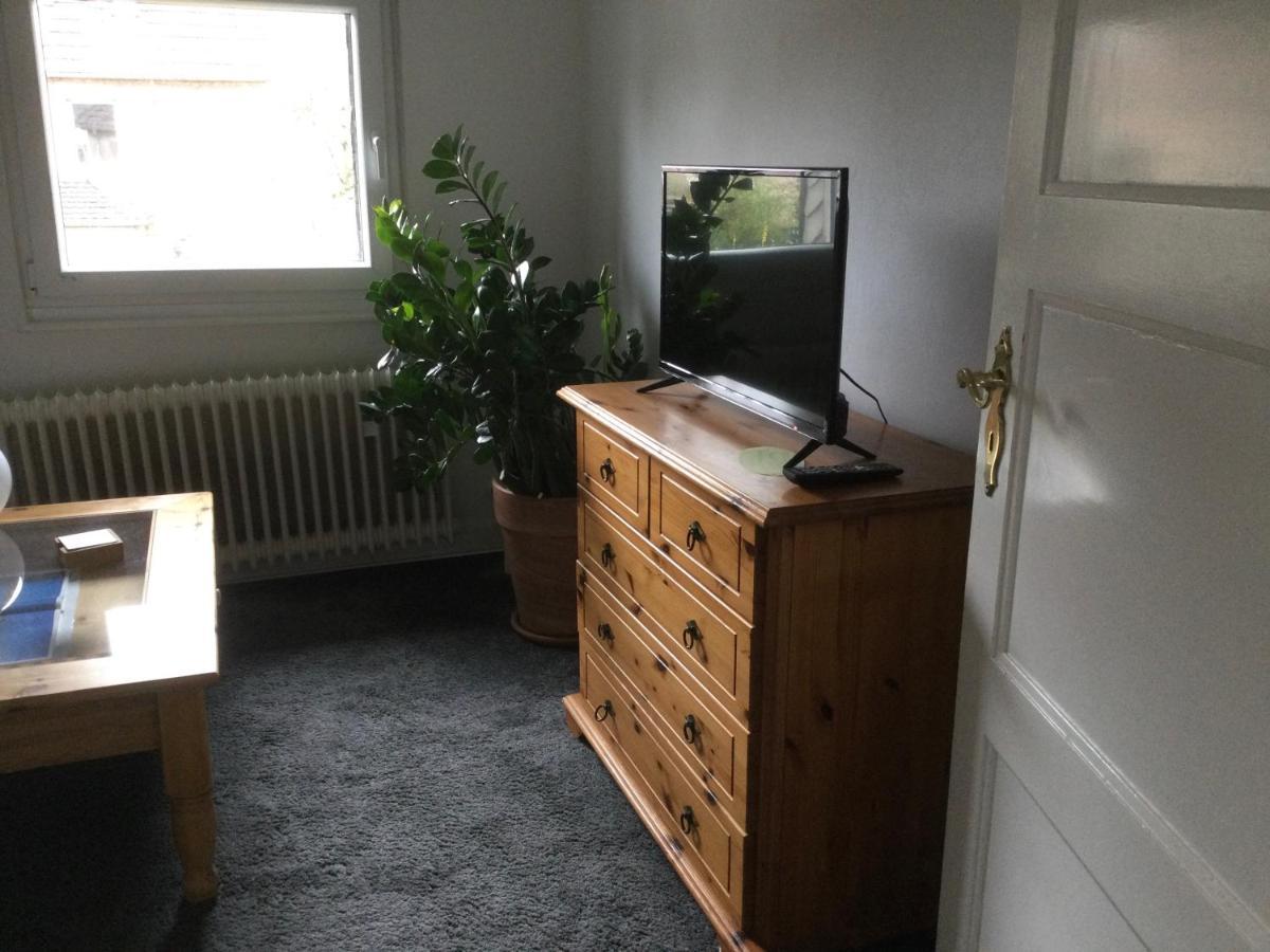 Privates Appartment Ferienwohnung Im Einfamilienhaus Düsseldorf Buitenkant foto